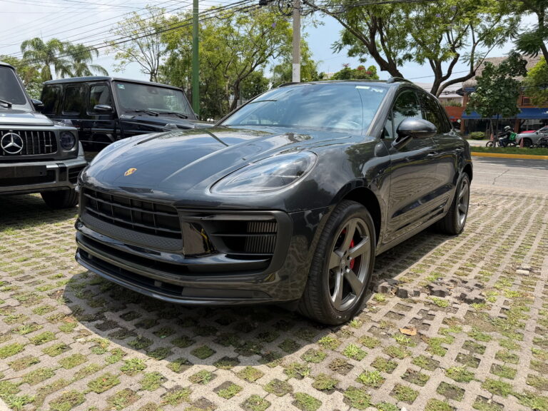 Porsche Macan S 2024
