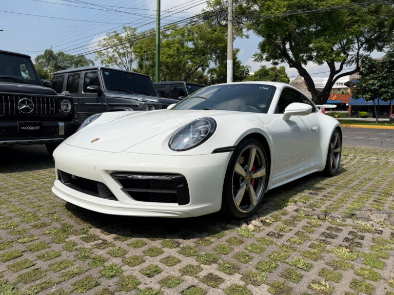 Porsche 911 Carrera 4S 2024