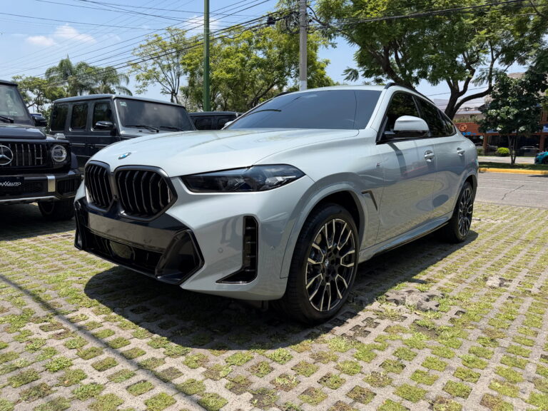 BMW X6 xDrive40i M Sport 2025